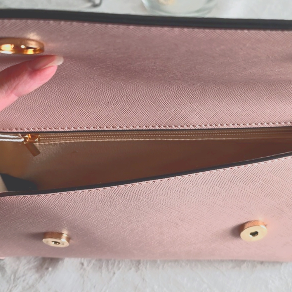 2X HOST PICK. NWT. 10" Marilyn Monroe Clutch - Picture 4 of 8
